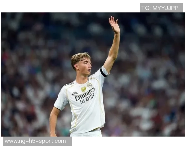 皇马后防引援锁定施洛特贝克雅奎特青训计划成重点