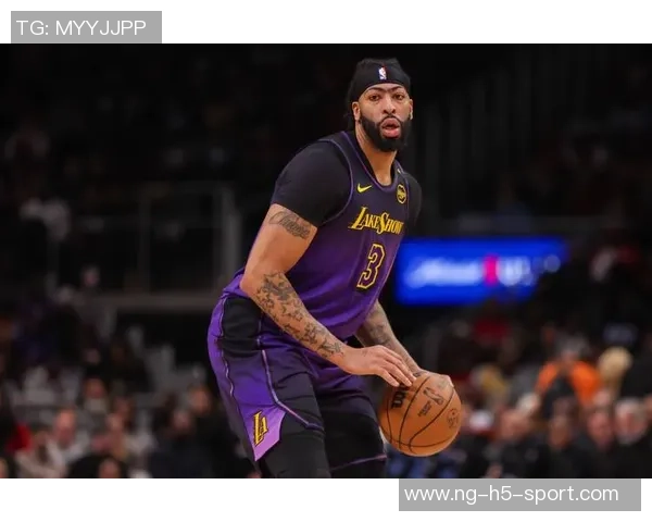 浓眉首节表现稳健6分4板1助助力球队中规中矩展现实力 浓眉首节表现稳健6分4板1助助力球队中规中矩展现实力